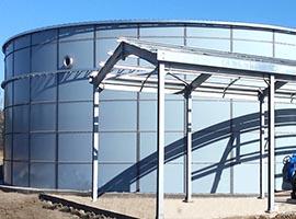Tanque de vidrio fundido con acero para un proyecto de tratamiento de agua agrícola en Ecuador 1