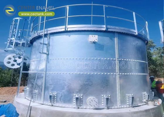 Tanques de acero galvanizado para almacenamiento de agua limpia en talleres industriales