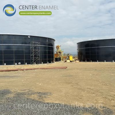 Tanque de acero con revestimiento epoxi para efluente de aguas residuales tratadas - Un tanque robusto y a prueba de corrosión para la reutilización final del agua o la descarga.